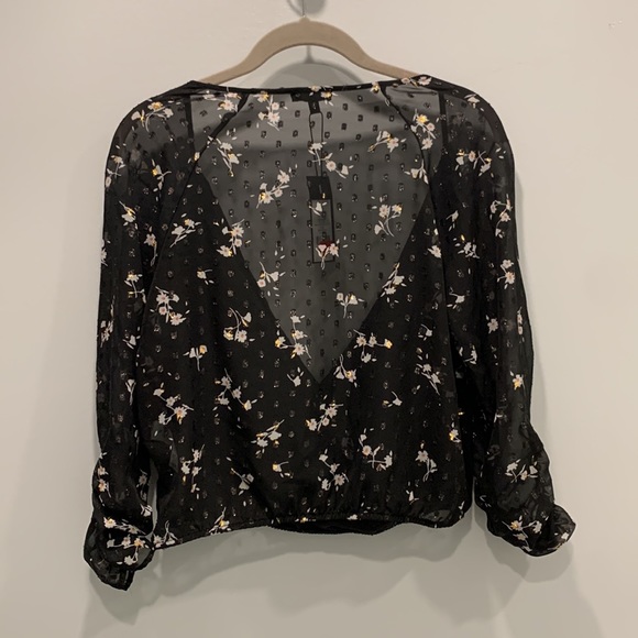 Dynamite Sheer Flower Blouse With Tags - Picture 2 of 4